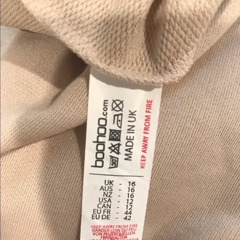 Drawstring Cropped Tracksuit - Picture 4 of 10